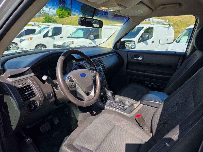 2017 Ford Flex SE