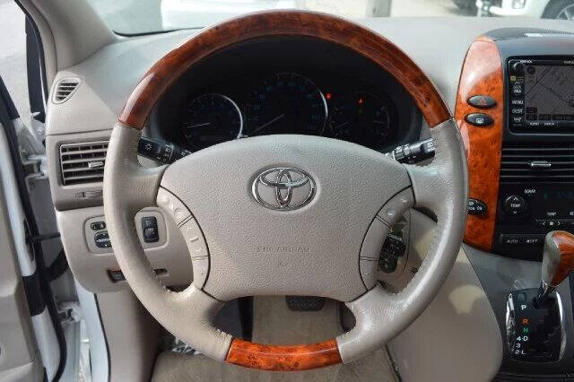 2008 Toyota Sienna XLE