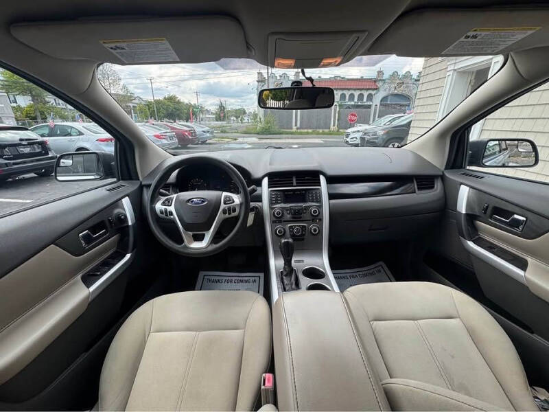 2013 Ford Edge SE