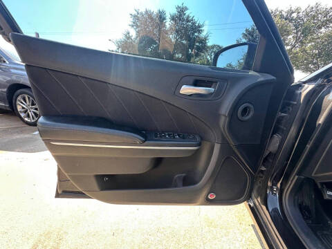 2015 Dodge Charger SXT