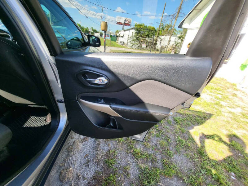 2018 Jeep Cherokee Latitude