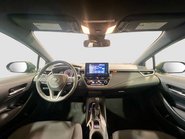 2022 Toyota Corolla Hatchback SE