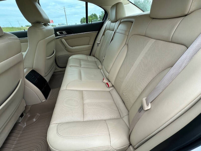 2010 Lincoln MKS