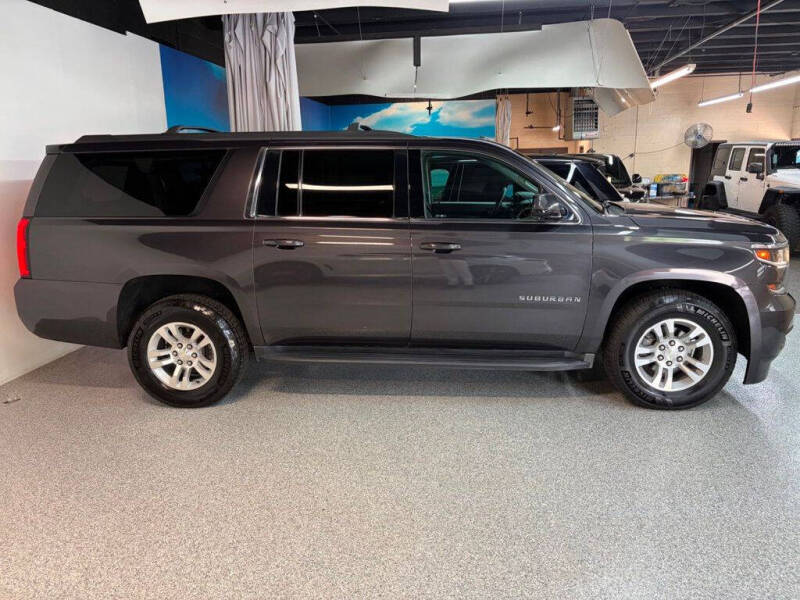 2017 Chevrolet Suburban LS