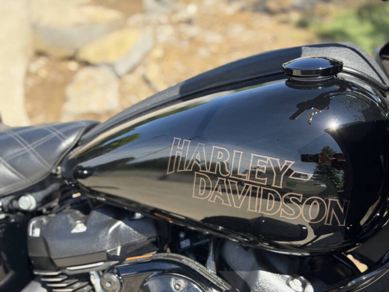 2023 Harley-Davidson FXLRST