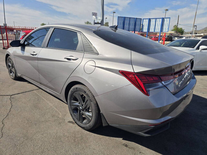 2023 Hyundai Elantra Hybrid Blue
