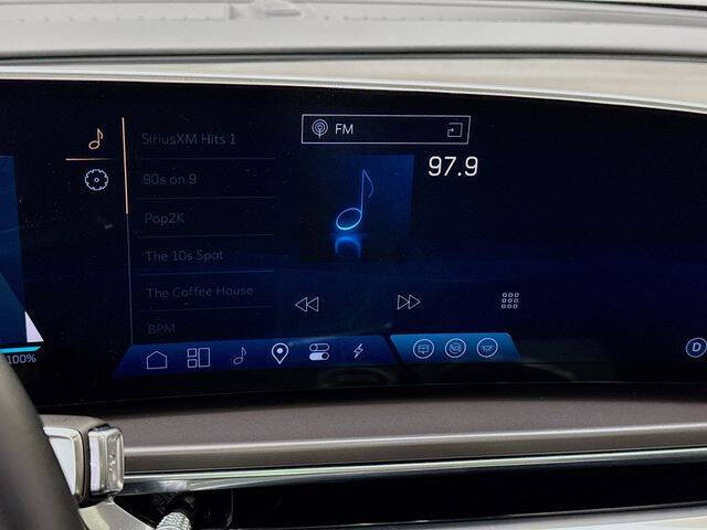 2024 Cadillac LYRIQ Tech