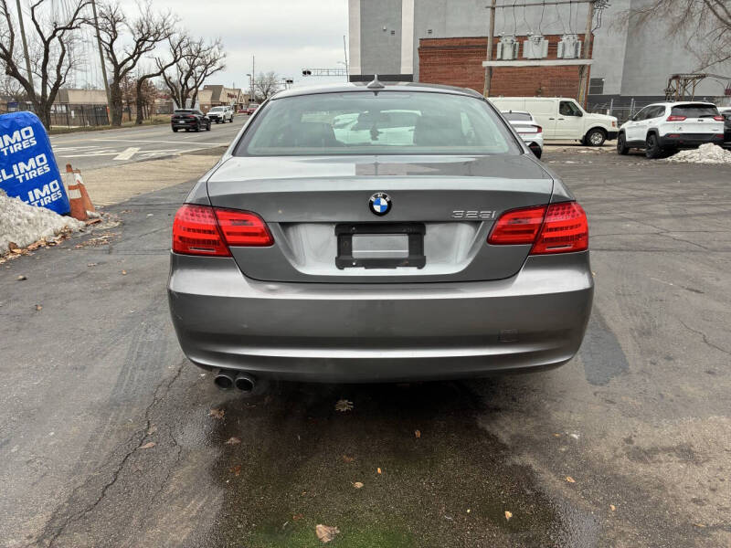 2011 BMW 3 Series 328i