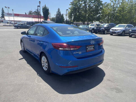 2018 Hyundai Elantra