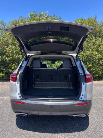 2020 Buick Enclave Essence