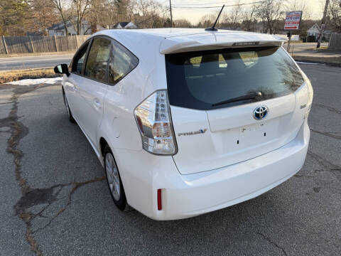2012 Toyota Prius v Three