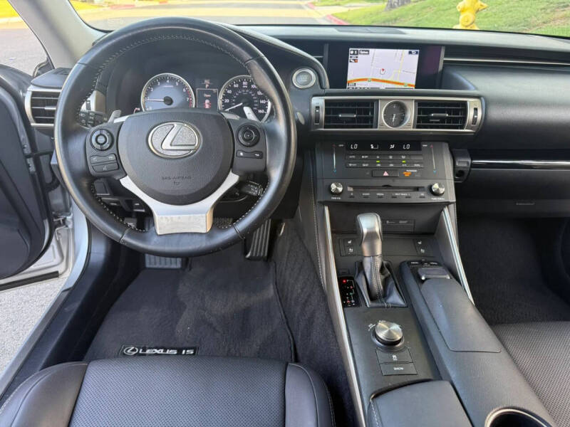 2016 Lexus IS 200t
