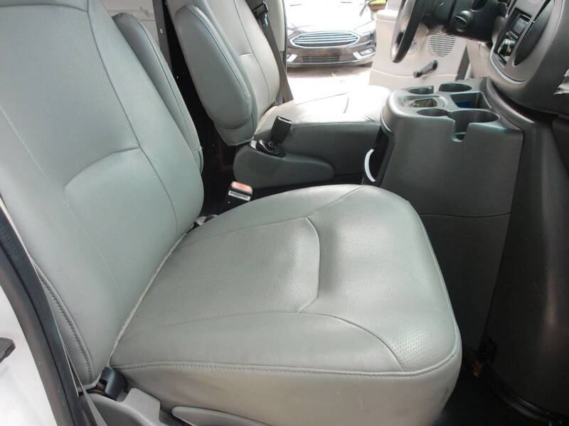2003 Ford E-Series E-250