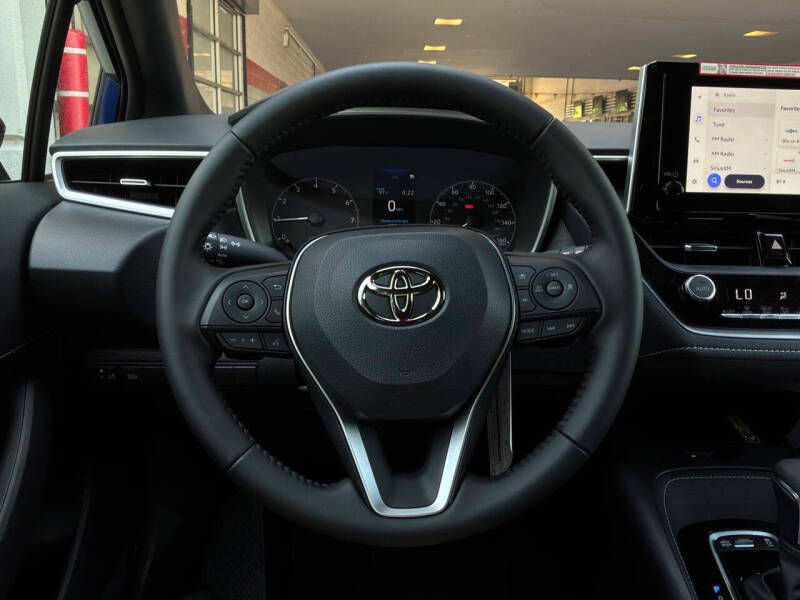 2026 Toyota Corolla Hatchback SE