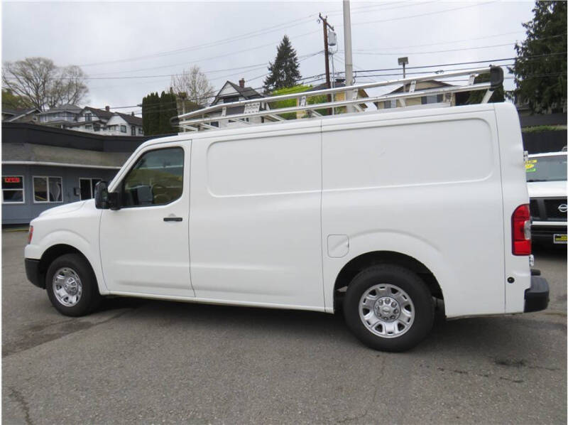 2017 Nissan NV