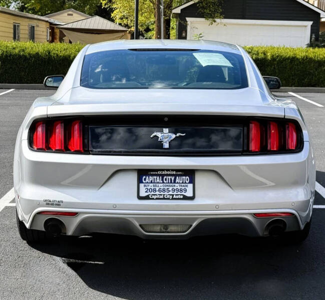 2015 Ford Mustang V6