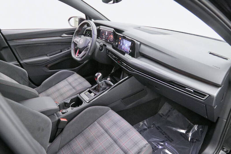 2024 Volkswagen Golf GTI 380 S