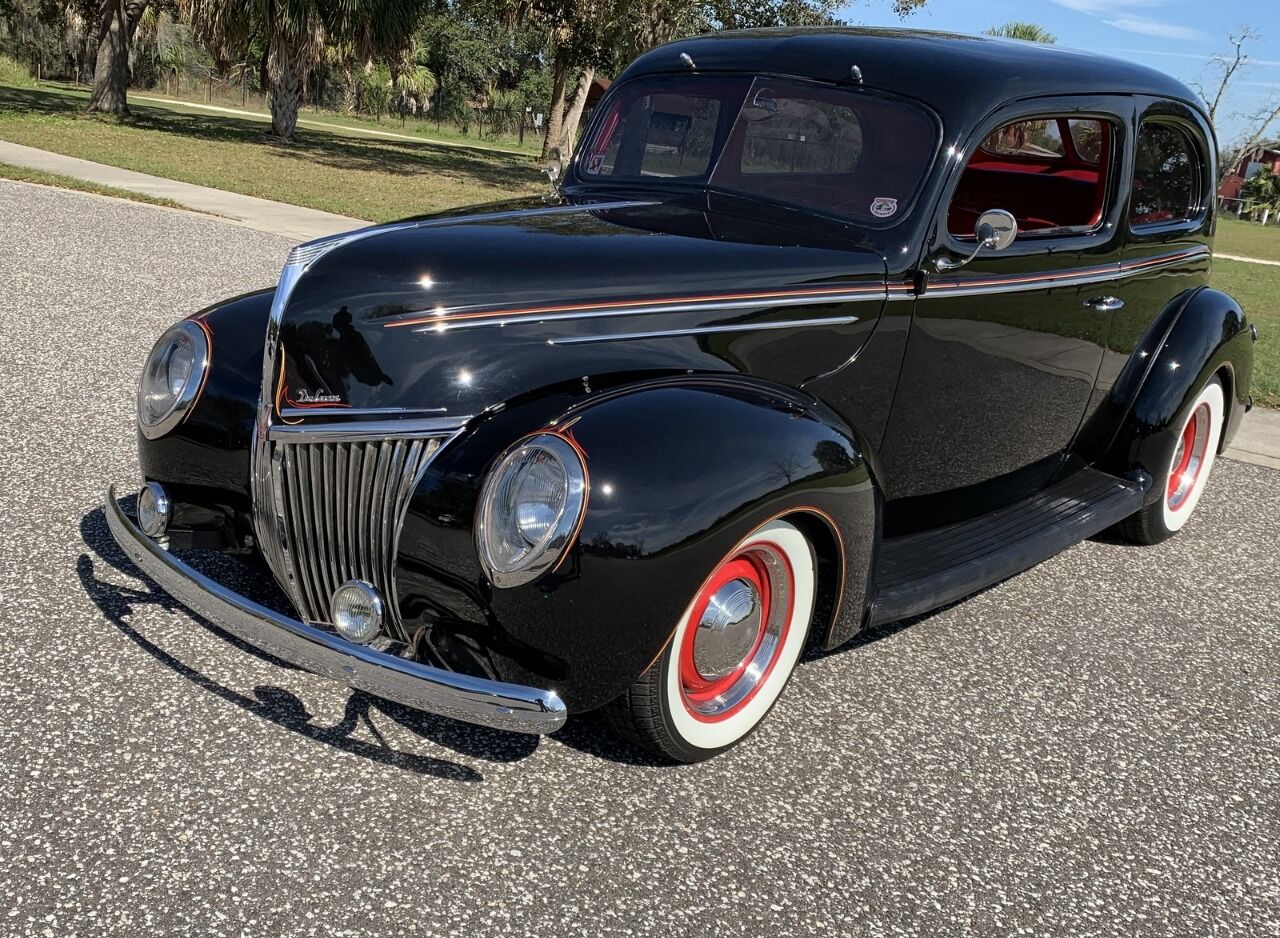 1939 Ford Deluxe 17