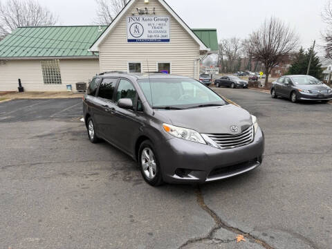 2014 Toyota Sienna LE 8-Passenger