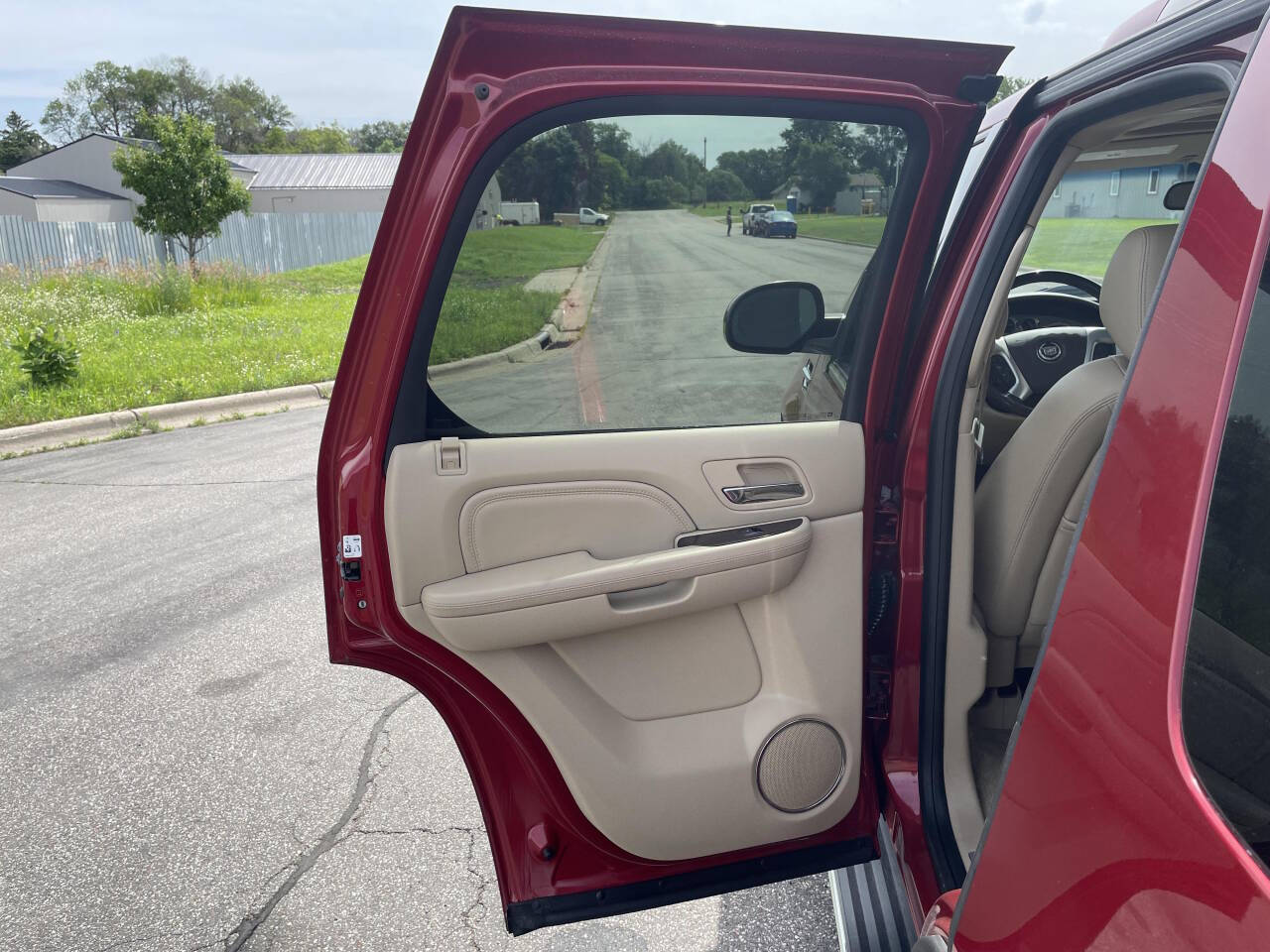 2012 Cadillac Escalade for sale at Twin Cities Auctions in Elk River, MN