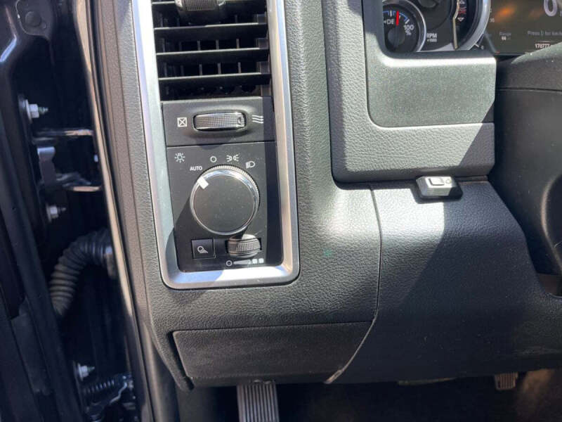 2016 RAM 2500 SLT