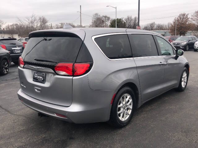 2017 Chrysler Pacifica Touring