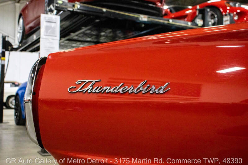 1965 Ford Thunderbird
