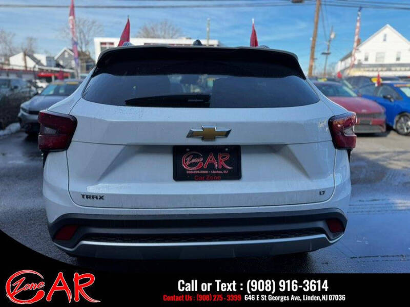2024 Chevrolet Trax LT