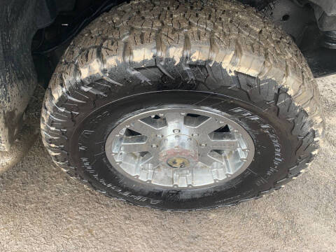 2004 HUMMER H2 Lux Series