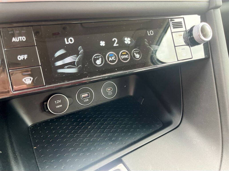 2025 Genesis G70