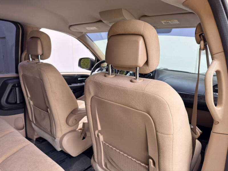 2015 Dodge Grand Caravan American Value Package
