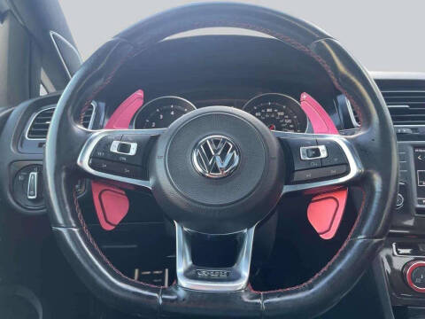 2017 Volkswagen Golf GTI SE