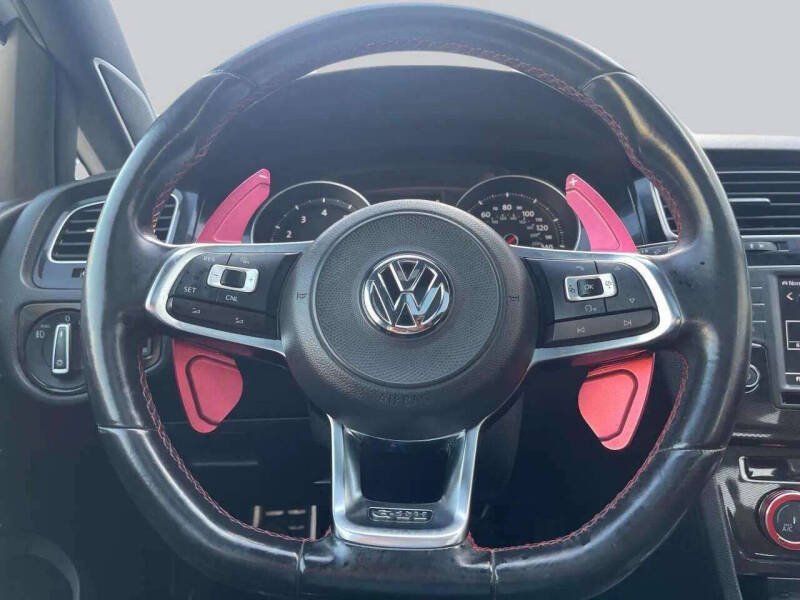 2017 Volkswagen Golf GTI SE