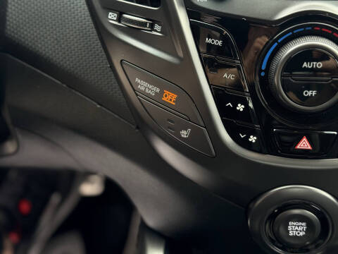 2017 Hyundai Veloster Turbo