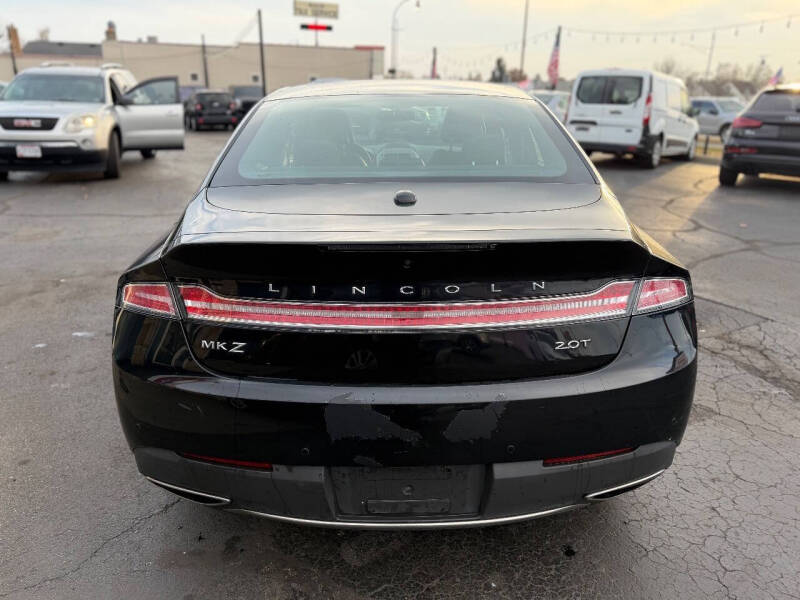 2017 Lincoln MKZ Premiere