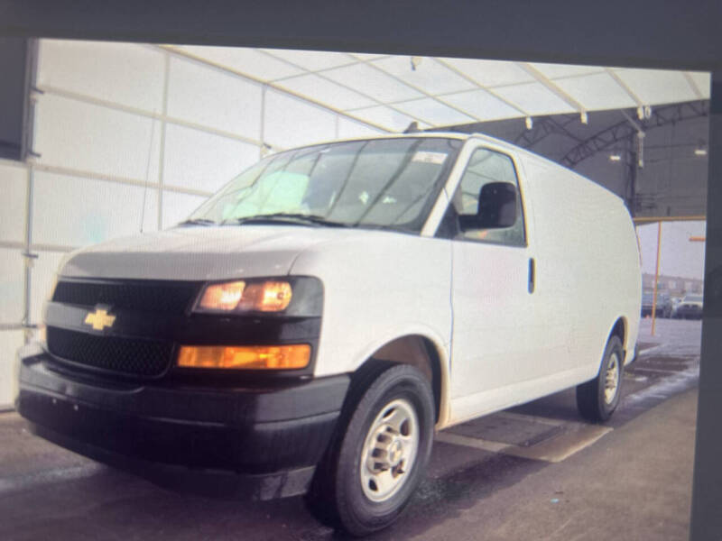 2021 Chevrolet Express Cargo Work Van's photo