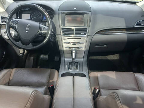 2013 Lincoln MKT