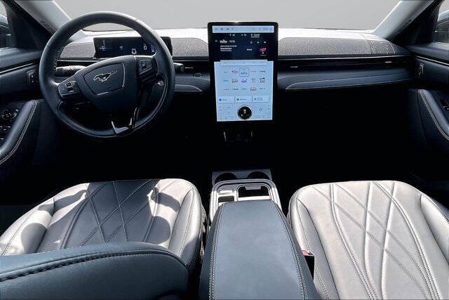 2025 Ford Mustang Mach-E Select