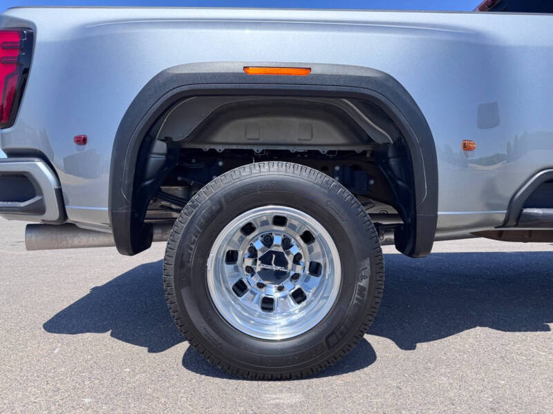 2024 GMC Sierra 3500HD Denali Ultimate