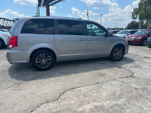 2016 Dodge Grand Caravan SXT Plus