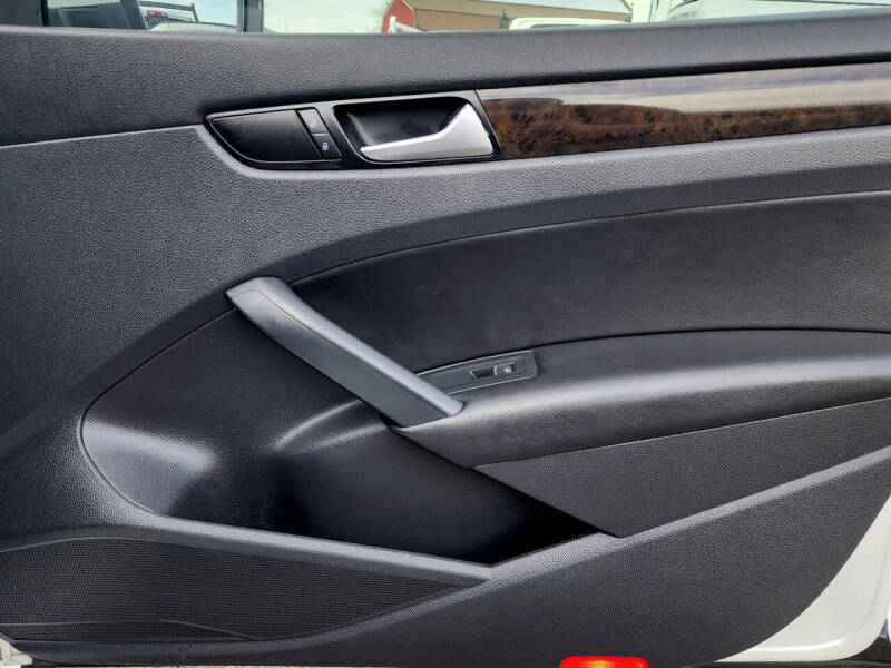 2015 Volkswagen Passat 2.0L TDI SEL Premium