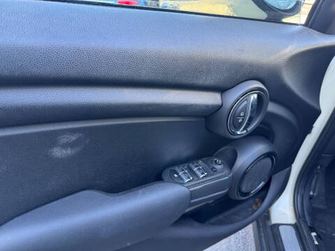 2017 MINI Hardtop 4 Door Cooper