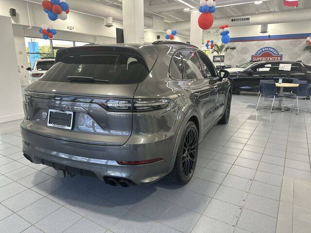 2021 Porsche Cayenne GTS