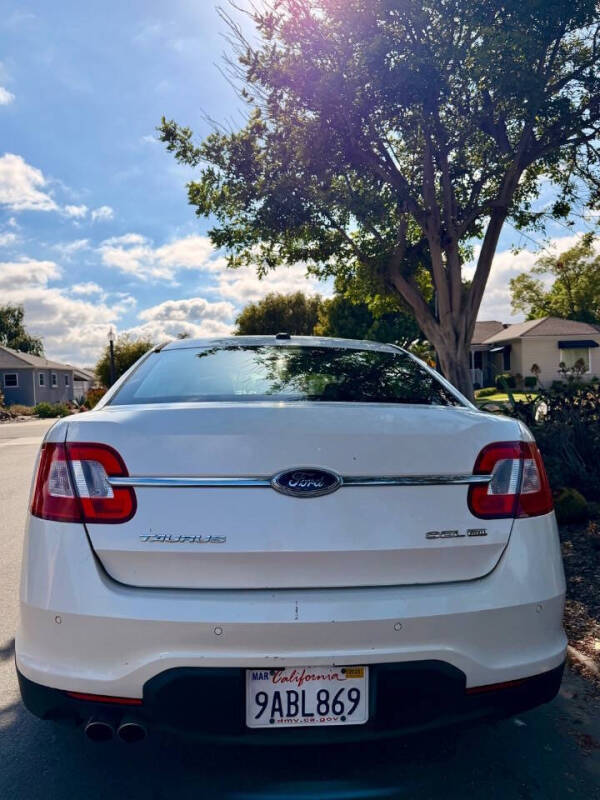 2010 Ford Taurus SEL