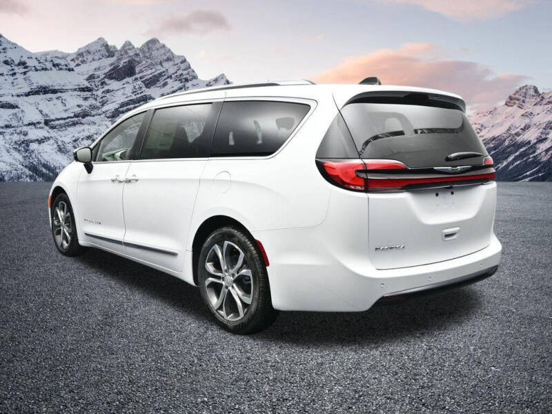 2026 Chrysler Pacifica Pinnacle