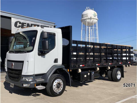2022 Kenworth K270