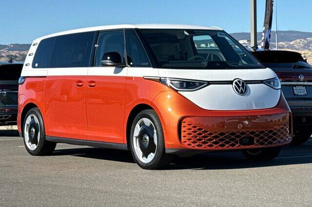 2025 Volkswagen ID. Buzz Pro S Plus