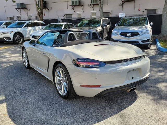 2021 Porsche 718 Boxster T