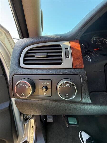 2014 Chevrolet Suburban LT