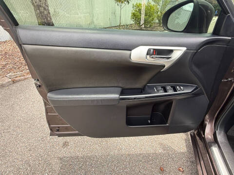 2011 Lexus CT 200h